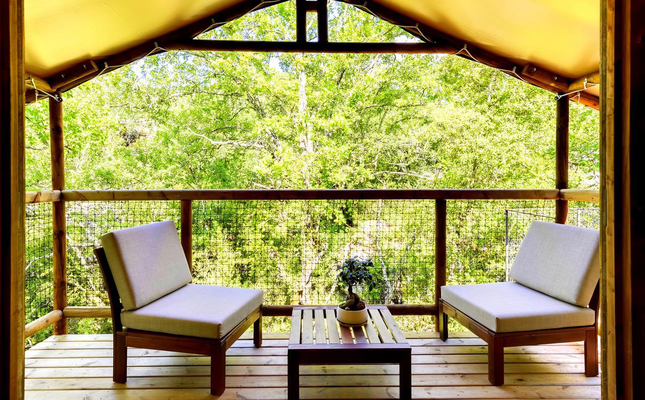 Cabanes Lodges Le Serviere Balazuc Exterior foto